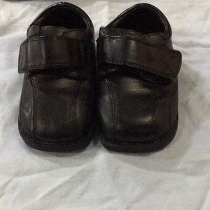 Black toddler dress shoes size 4
